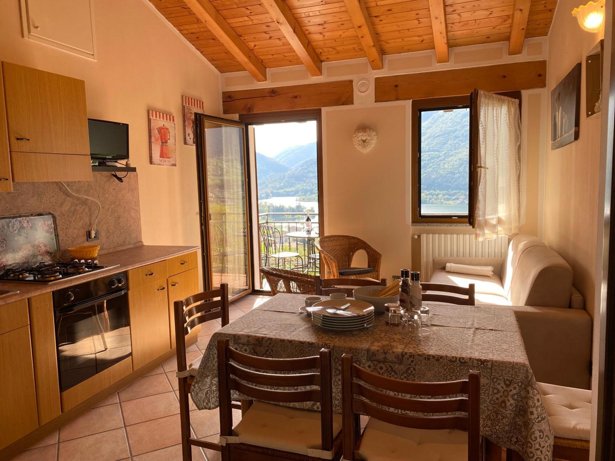 Casa Carla, Bis 4 Personen, Garten, Balkon Mit Blick Auf Den See Und Die Berge Crone Exterior photo